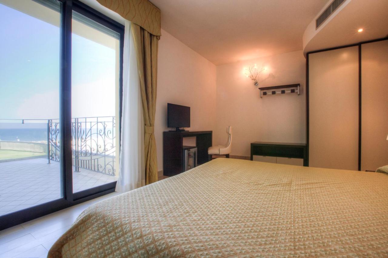 Hotel Nettuno Cervia Dış mekan fotoğraf
