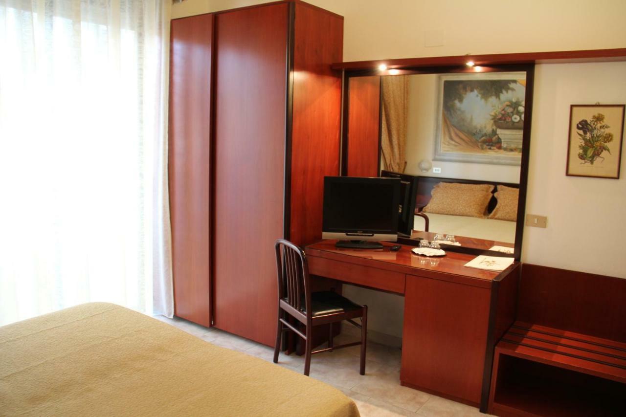 Hotel Nettuno Cervia Dış mekan fotoğraf